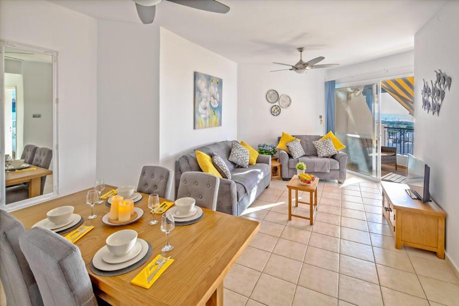 207 Kings Palace Seaview Πάφος Εξωτερικό φωτογραφία
