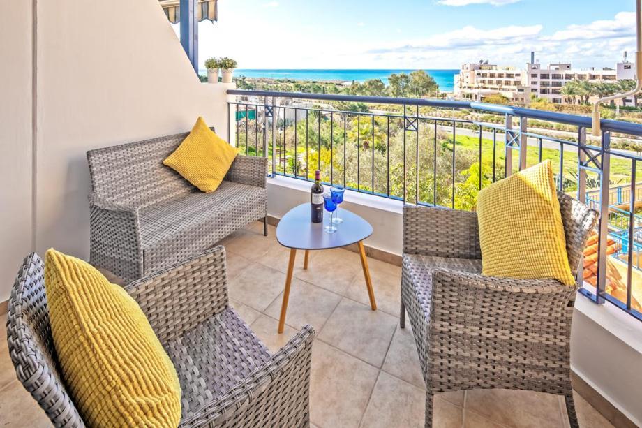 207 Kings Palace Seaview Πάφος Εξωτερικό φωτογραφία